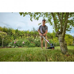 BLACKDECKER Coupe-Bordures 33cm Sans Fil BCSTE636L1-QW 36V 2,5 Ah POWERCOMMAND Tete Pivotante 180 - Tube Télescopique - 2